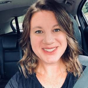 Meet your Posher, Abigail